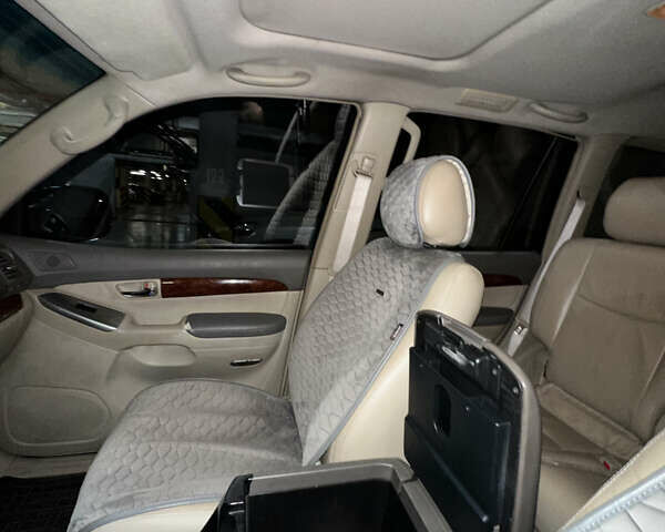 Серый Тойота Ленд Крузер Прадо, объемом двигателя 3.96 л и пробегом 250 тыс. км за 14000 $, фото 45 на Automoto.ua