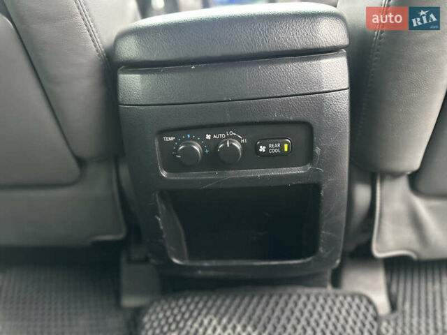 Серый Тойота Ленд Крузер Прадо, объемом двигателя 2.98 л и пробегом 524 тыс. км за 16000 $, фото 23 на Automoto.ua