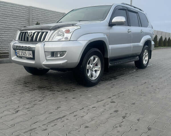 Серый Тойота Ленд Крузер Прадо, объемом двигателя 2.7 л и пробегом 149 тыс. км за 12800 $, фото 1 на Automoto.ua