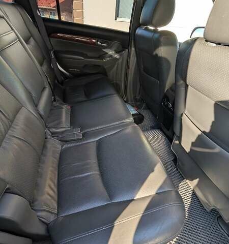 Серый Тойота Ленд Крузер Прадо, объемом двигателя 2.98 л и пробегом 386 тыс. км за 15000 $, фото 9 на Automoto.ua