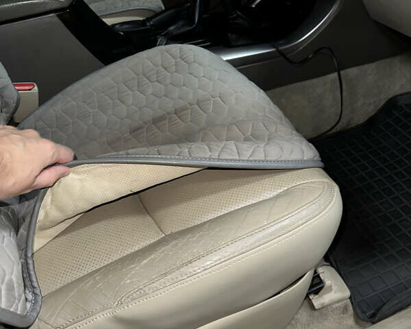 Серый Тойота Ленд Крузер Прадо, объемом двигателя 3.96 л и пробегом 250 тыс. км за 14000 $, фото 25 на Automoto.ua