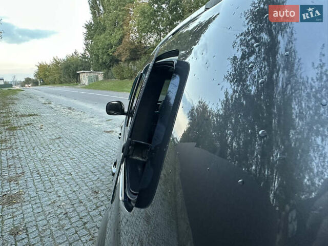 Сірий Тойота Ленд Крузер Прадо, об'ємом двигуна 4 л та пробігом 280 тис. км за 13000 $, фото 34 на Automoto.ua