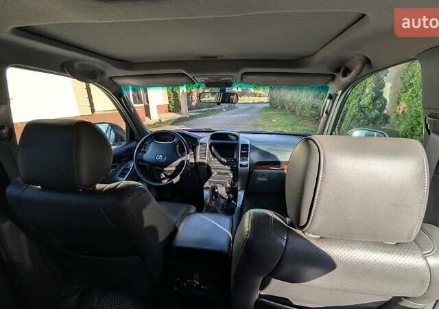 Серый Тойота Ленд Крузер Прадо, объемом двигателя 2.98 л и пробегом 386 тыс. км за 15000 $, фото 7 на Automoto.ua