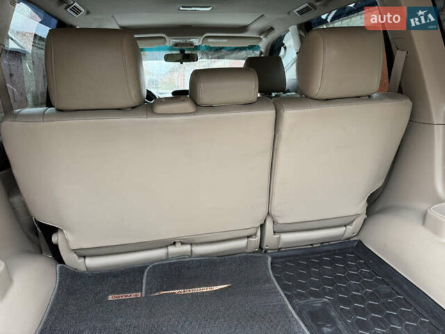 Сірий Тойота Ленд Крузер Прадо, об'ємом двигуна 3.96 л та пробігом 335 тис. км за 14200 $, фото 19 на Automoto.ua