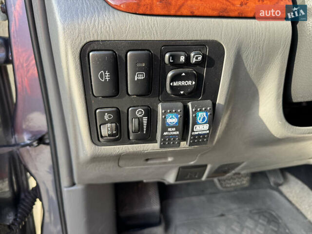 Сірий Тойота Ленд Крузер Прадо, об'ємом двигуна 3.96 л та пробігом 250 тис. км за 14300 $, фото 12 на Automoto.ua