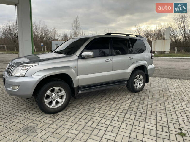 Серый Тойота Ленд Крузер Прадо, объемом двигателя 4 л и пробегом 198 тыс. км за 11500 $, фото 7 на Automoto.ua