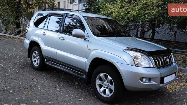 Сірий Тойота Ленд Крузер Прадо, об'ємом двигуна 4 л та пробігом 164 тис. км за 14700 $, фото 2 на Automoto.ua