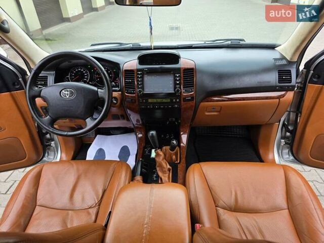 Тойота Ленд Крузер Прадо 2006 в Хмельницком на Automoto.ua Серый Тойота Ленд Крузер Прадо, объемом двигателя 4 л и пробегом 254 тыс. км за 12999 $, фото 90 на Automoto.ua