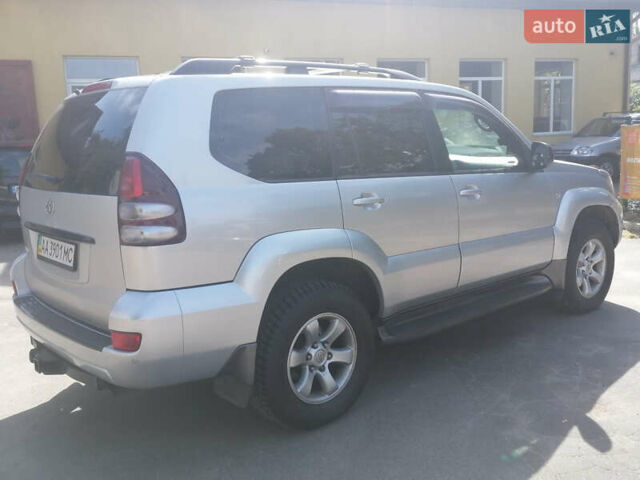 Серый Тойота Ленд Крузер Прадо, объемом двигателя 4 л и пробегом 283 тыс. км за 11500 $, фото 6 на Automoto.ua