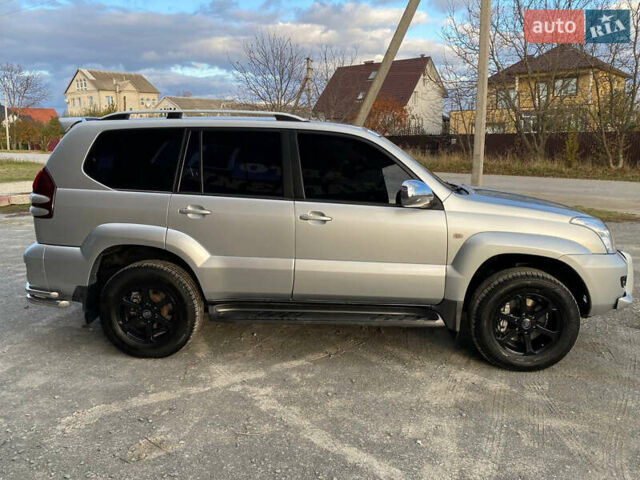 Сірий Тойота Ленд Крузер Прадо, об'ємом двигуна 2.7 л та пробігом 246 тис. км за 11000 $, фото 17 на Automoto.ua