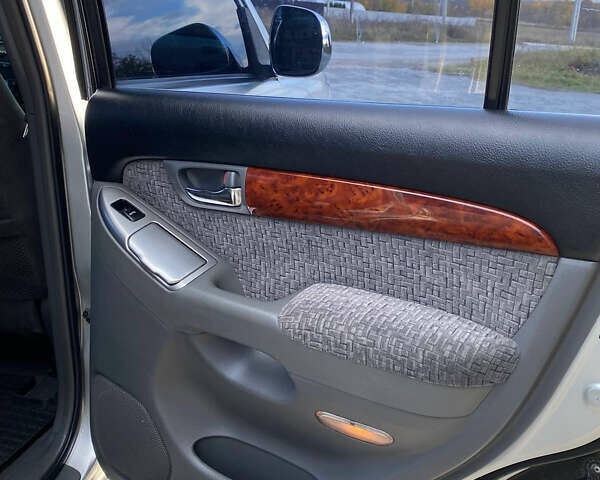 Сірий Тойота Ленд Крузер Прадо, об'ємом двигуна 2.7 л та пробігом 246 тис. км за 11000 $, фото 36 на Automoto.ua