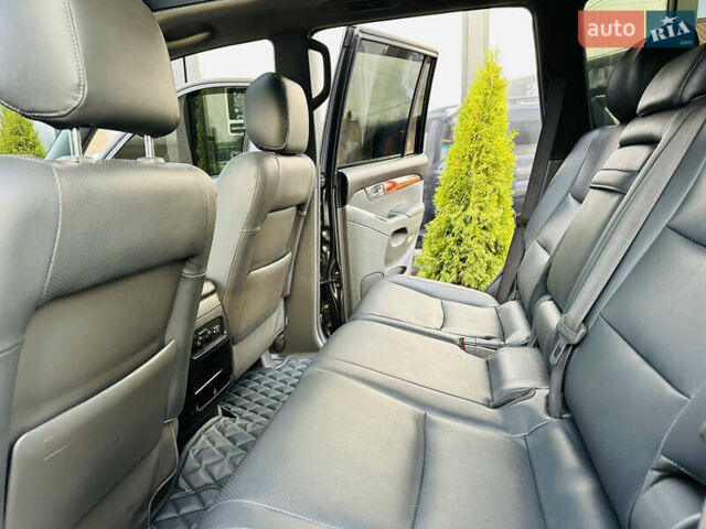 Серый Тойота Ленд Крузер Прадо, объемом двигателя 3.96 л и пробегом 292 тыс. км за 15800 $, фото 15 на Automoto.ua