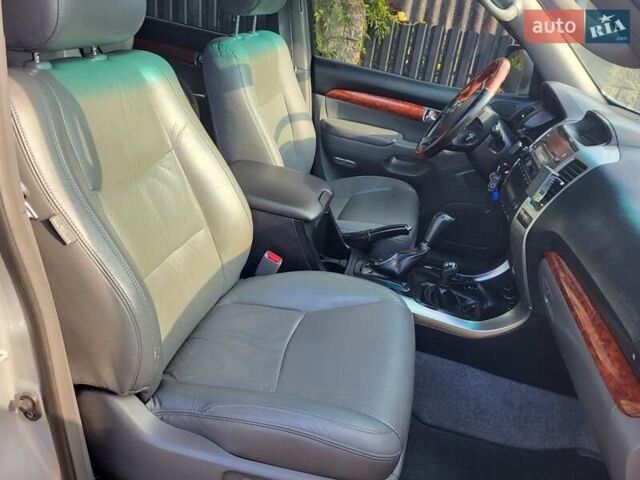 Сірий Тойота Ленд Крузер Прадо, об'ємом двигуна 4 л та пробігом 368 тис. км за 14999 $, фото 24 на Automoto.ua