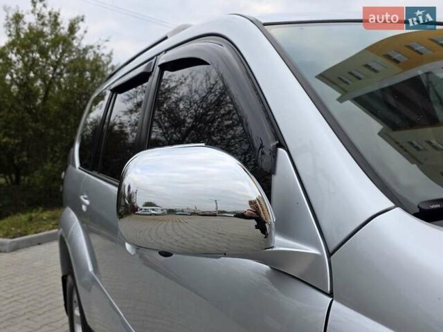 Тойота Ленд Крузер Прадо 2006 в Хмельницком на Automoto.ua Серый Тойота Ленд Крузер Прадо, объемом двигателя 4 л и пробегом 254 тыс. км за 12999 $, фото 27 на Automoto.ua