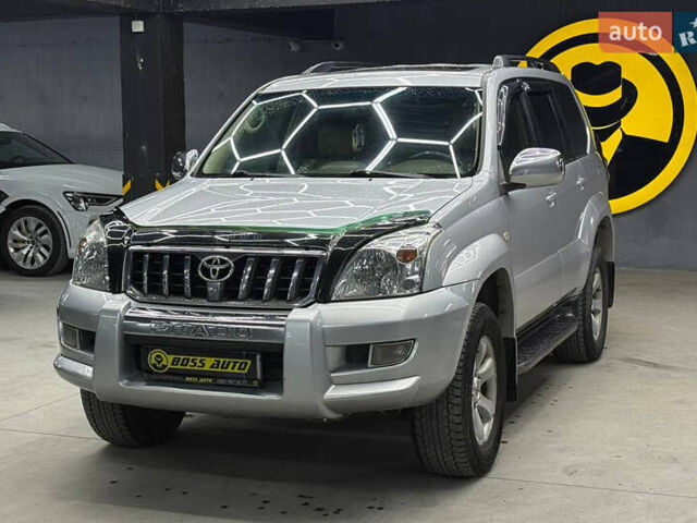 Серый Тойота Ленд Крузер Прадо, объемом двигателя 3.96 л и пробегом 229 тыс. км за 14200 $, фото 2 на Automoto.ua