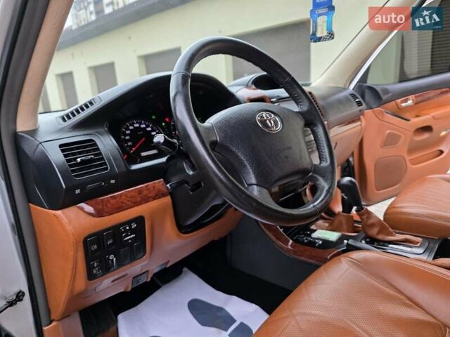 Тойота Ленд Крузер Прадо 2006 в Хмельницком на Automoto.ua Серый Тойота Ленд Крузер Прадо, объемом двигателя 4 л и пробегом 254 тыс. км за 12999 $, фото 75 на Automoto.ua