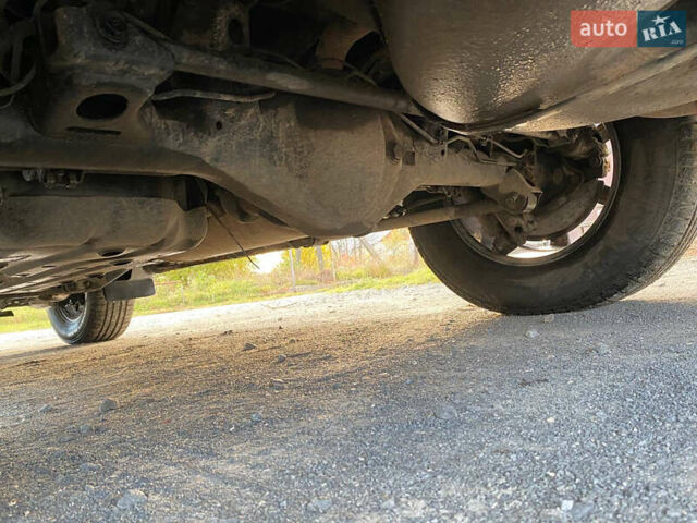 Сірий Тойота Ленд Крузер Прадо, об'ємом двигуна 2.7 л та пробігом 246 тис. км за 11000 $, фото 25 на Automoto.ua