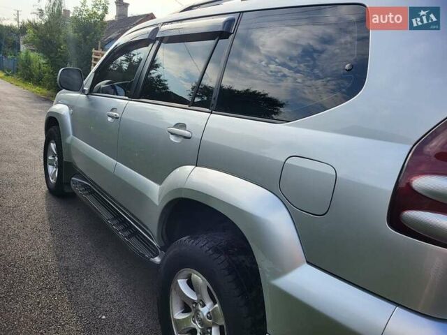 Сірий Тойота Ленд Крузер Прадо, об'ємом двигуна 4 л та пробігом 368 тис. км за 14999 $, фото 11 на Automoto.ua