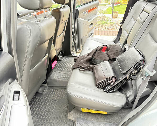 Сірий Тойота Ленд Крузер Прадо, об'ємом двигуна 2.98 л та пробігом 312 тис. км за 19700 $, фото 25 на Automoto.ua