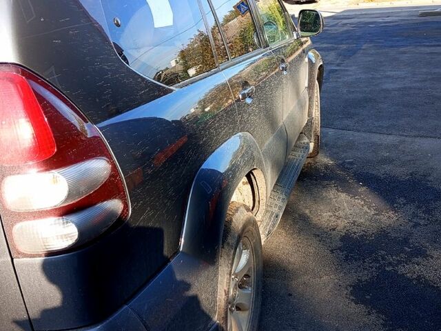 Серый Тойота Ленд Крузер Прадо, объемом двигателя 4 л и пробегом 356 тыс. км за 13500 $, фото 1 на Automoto.ua