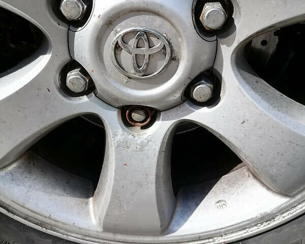 Серый Тойота Ленд Крузер Прадо, объемом двигателя 4 л и пробегом 283 тыс. км за 11500 $, фото 34 на Automoto.ua