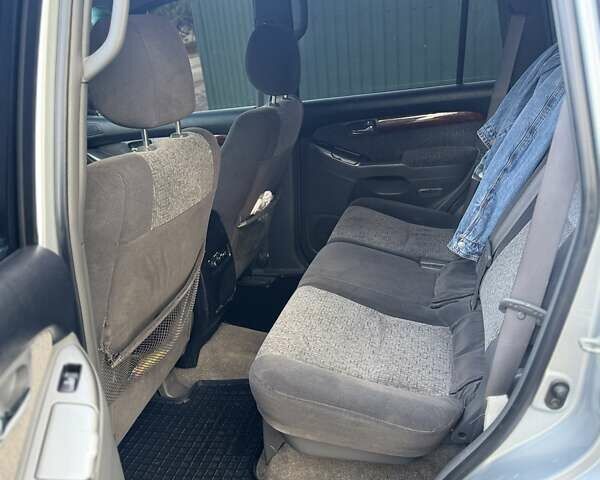 Серый Тойота Ленд Крузер Прадо, объемом двигателя 2.7 л и пробегом 260 тыс. км за 11300 $, фото 14 на Automoto.ua