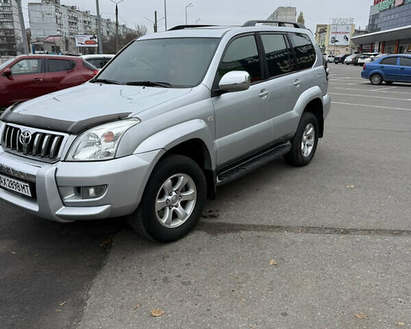 Серый Тойота Ленд Крузер Прадо, объемом двигателя 3.96 л и пробегом 147 тыс. км за 20500 $, фото 1 на Automoto.ua