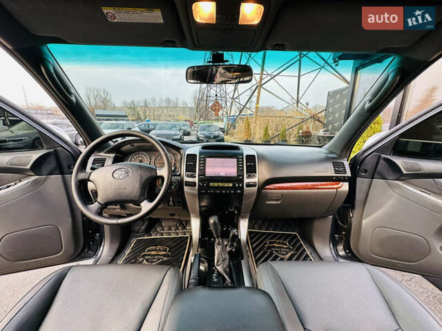 Серый Тойота Ленд Крузер Прадо, объемом двигателя 3.96 л и пробегом 292 тыс. км за 15800 $, фото 18 на Automoto.ua