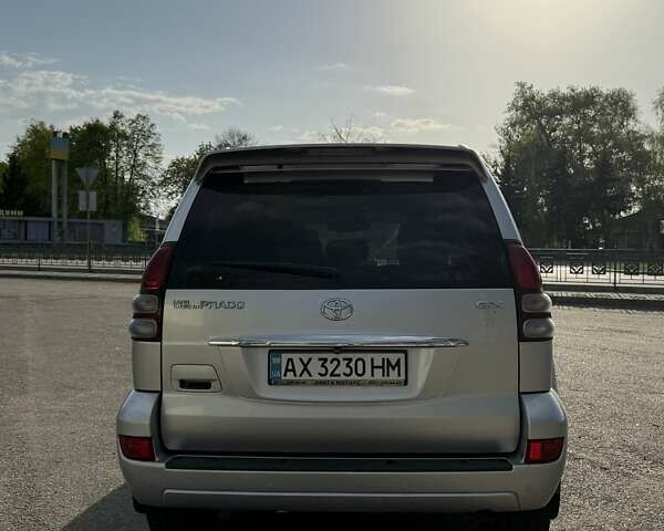 Тойота Ленд Крузер Прадо 2006 у Первомайском на Automoto.ua Сірий Тойота Ленд Крузер Прадо, об'ємом двигуна 2.69 л та пробігом 188 тис. км за 14300 $, фото 3 на Automoto.ua