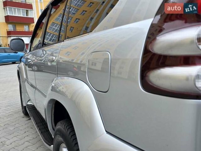 Тойота Ленд Крузер Прадо 2006 в Хмельницком на Automoto.ua Серый Тойота Ленд Крузер Прадо, объемом двигателя 4 л и пробегом 254 тыс. км за 12999 $, фото 42 на Automoto.ua