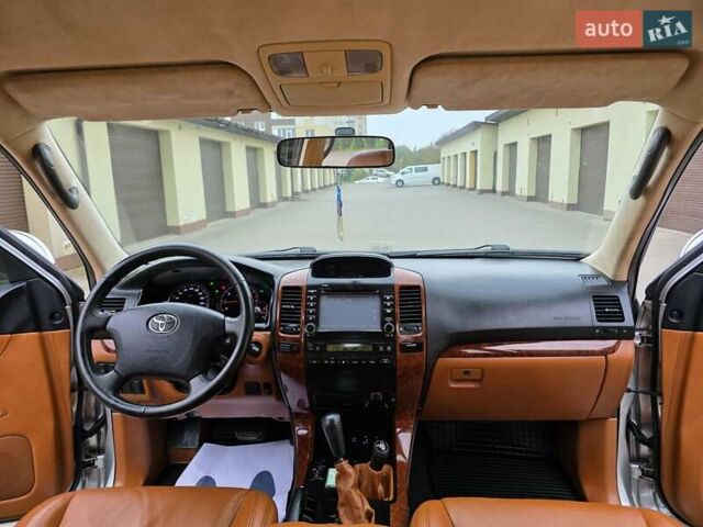 Тойота Ленд Крузер Прадо 2006 в Хмельницком на Automoto.ua Серый Тойота Ленд Крузер Прадо, объемом двигателя 4 л и пробегом 254 тыс. км за 12999 $, фото 89 на Automoto.ua