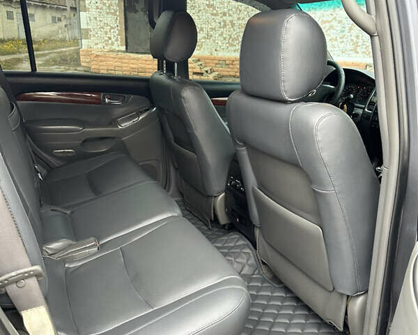 Сірий Тойота Ленд Крузер Прадо, об'ємом двигуна 4 л та пробігом 291 тис. км за 15600 $, фото 8 на Automoto.ua