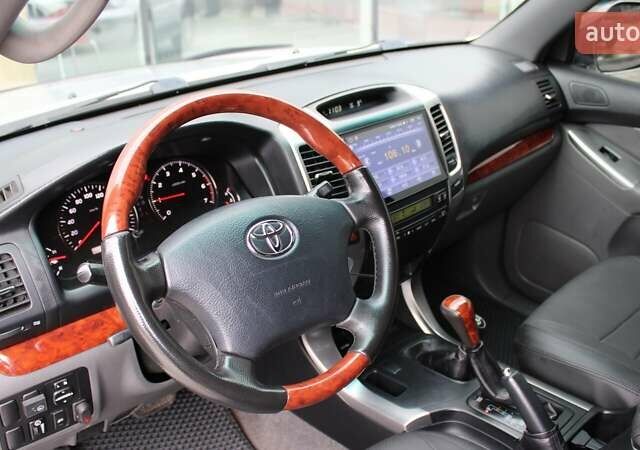 Сірий Тойота Ленд Крузер Прадо, об'ємом двигуна 3.96 л та пробігом 237 тис. км за 14900 $, фото 8 на Automoto.ua