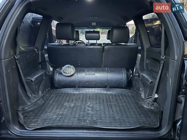 Серый Тойота Ленд Крузер Прадо, объемом двигателя 4 л и пробегом 393 тыс. км за 13999 $, фото 31 на Automoto.ua