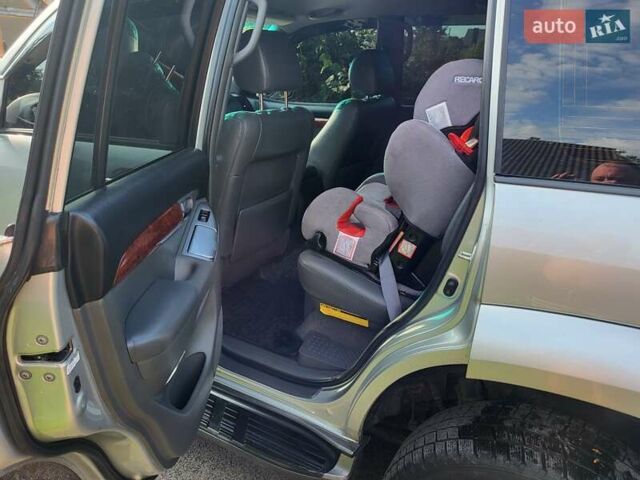 Сірий Тойота Ленд Крузер Прадо, об'ємом двигуна 4 л та пробігом 368 тис. км за 14999 $, фото 25 на Automoto.ua