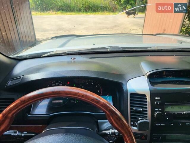 Сірий Тойота Ленд Крузер Прадо, об'ємом двигуна 4 л та пробігом 368 тис. км за 14999 $, фото 30 на Automoto.ua