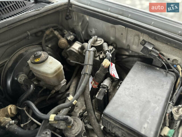 Серый Тойота Ленд Крузер Прадо, объемом двигателя 2.7 л и пробегом 340 тыс. км за 11700 $, фото 18 на Automoto.ua