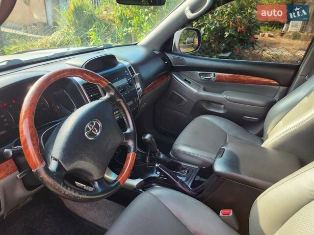 Сірий Тойота Ленд Крузер Прадо, об'ємом двигуна 4 л та пробігом 368 тис. км за 14999 $, фото 27 на Automoto.ua