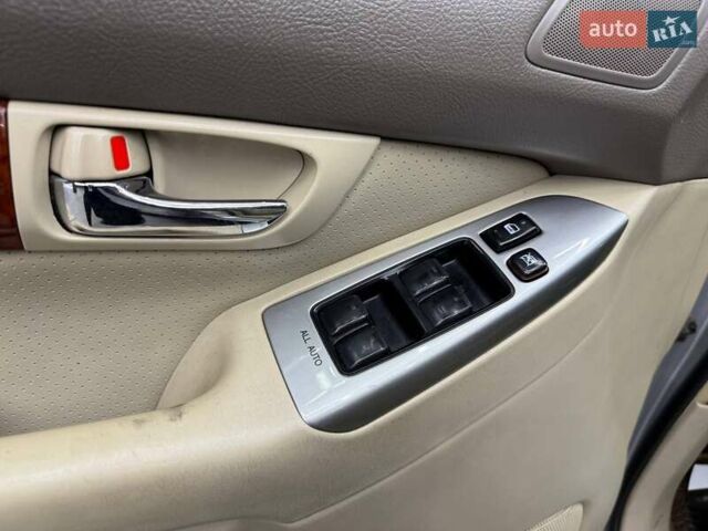 Серый Тойота Ленд Крузер Прадо, объемом двигателя 3.96 л и пробегом 229 тыс. км за 14200 $, фото 6 на Automoto.ua