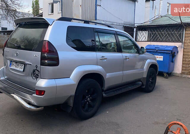 Серый Тойота Ленд Крузер Прадо, объемом двигателя 3.96 л и пробегом 235 тыс. км за 13500 $, фото 1 на Automoto.ua