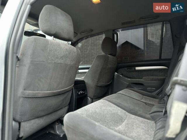 Серый Тойота Ленд Крузер Прадо, объемом двигателя 2.7 л и пробегом 340 тыс. км за 11700 $, фото 11 на Automoto.ua