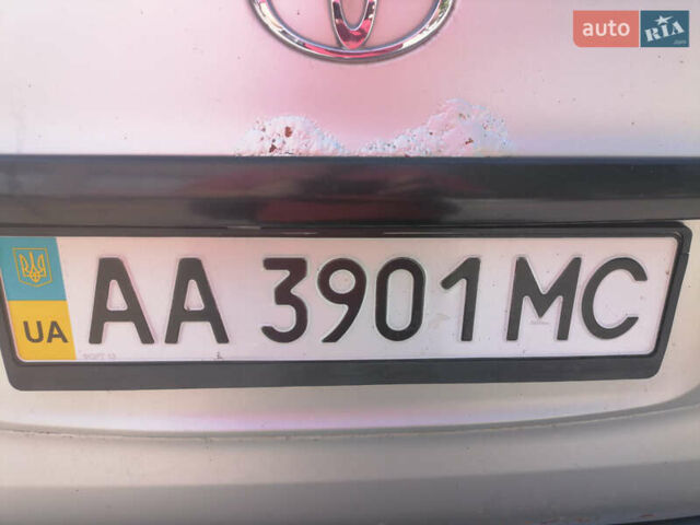 Серый Тойота Ленд Крузер Прадо, объемом двигателя 4 л и пробегом 283 тыс. км за 11500 $, фото 17 на Automoto.ua