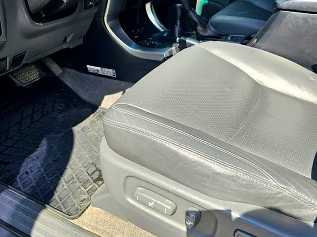 Сірий Тойота Ленд Крузер Прадо, об'ємом двигуна 4 л та пробігом 278 тис. км за 16500 $, фото 6 на Automoto.ua