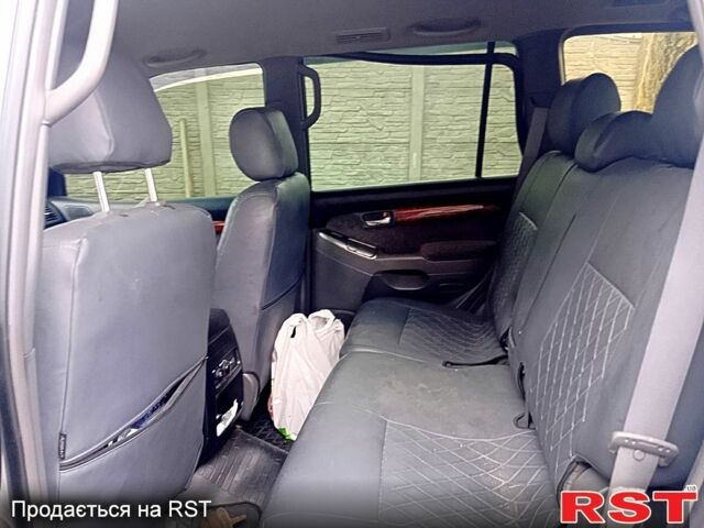 Серый Тойота Ленд Крузер Прадо, объемом двигателя 2.7 л и пробегом 111 тыс. км за 6200 $, фото 5 на Automoto.ua