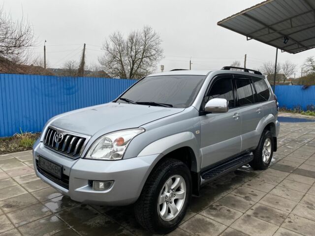 Серый Тойота Ленд Крузер Прадо, объемом двигателя 4 л и пробегом 200 тыс. км за 12000 $, фото 1 на Automoto.ua