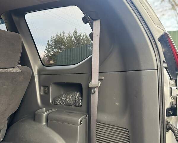 Серый Тойота Ленд Крузер Прадо, объемом двигателя 2.7 л и пробегом 260 тыс. км за 11300 $, фото 23 на Automoto.ua