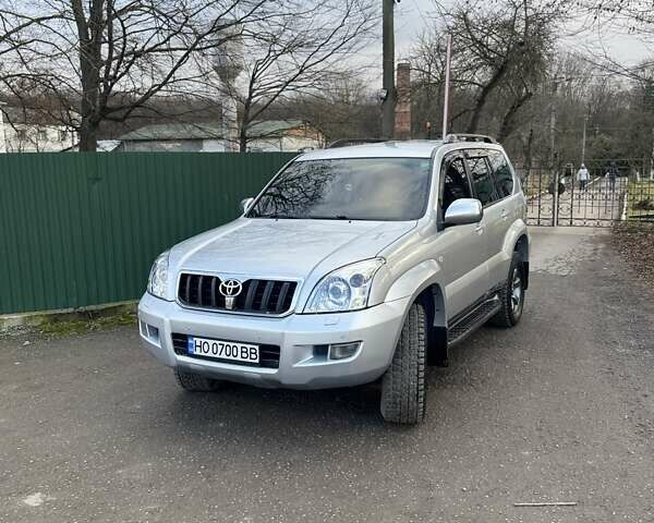 Серый Тойота Ленд Крузер Прадо, объемом двигателя 2.7 л и пробегом 260 тыс. км за 11300 $, фото 3 на Automoto.ua