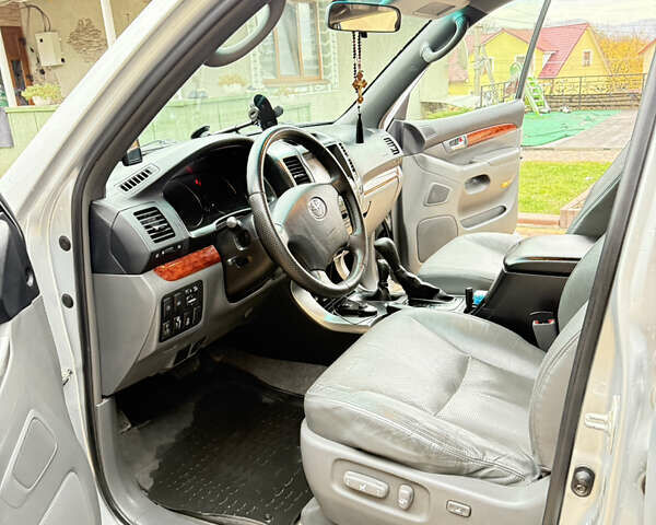 Сірий Тойота Ленд Крузер Прадо, об'ємом двигуна 2.98 л та пробігом 312 тис. км за 19700 $, фото 27 на Automoto.ua