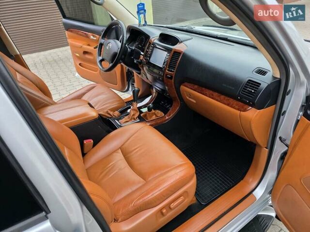 Тойота Ленд Крузер Прадо 2006 в Хмельницком на Automoto.ua Серый Тойота Ленд Крузер Прадо, объемом двигателя 4 л и пробегом 254 тыс. км за 12999 $, фото 78 на Automoto.ua