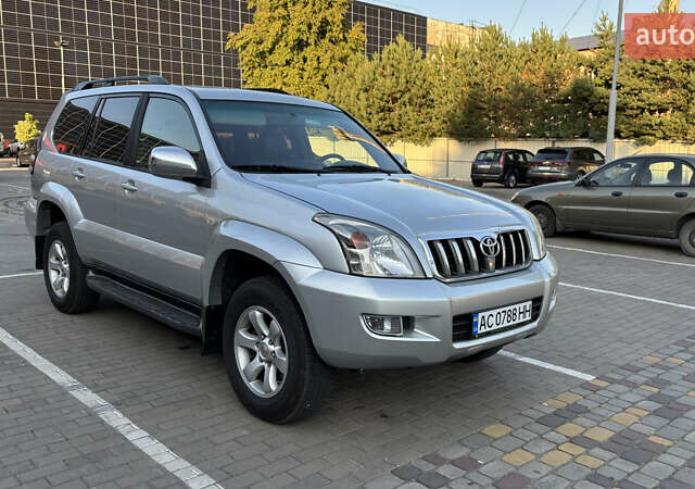 Сірий Тойота Ленд Крузер Прадо, об'ємом двигуна 4 л та пробігом 322 тис. км за 14300 $, фото 5 на Automoto.ua